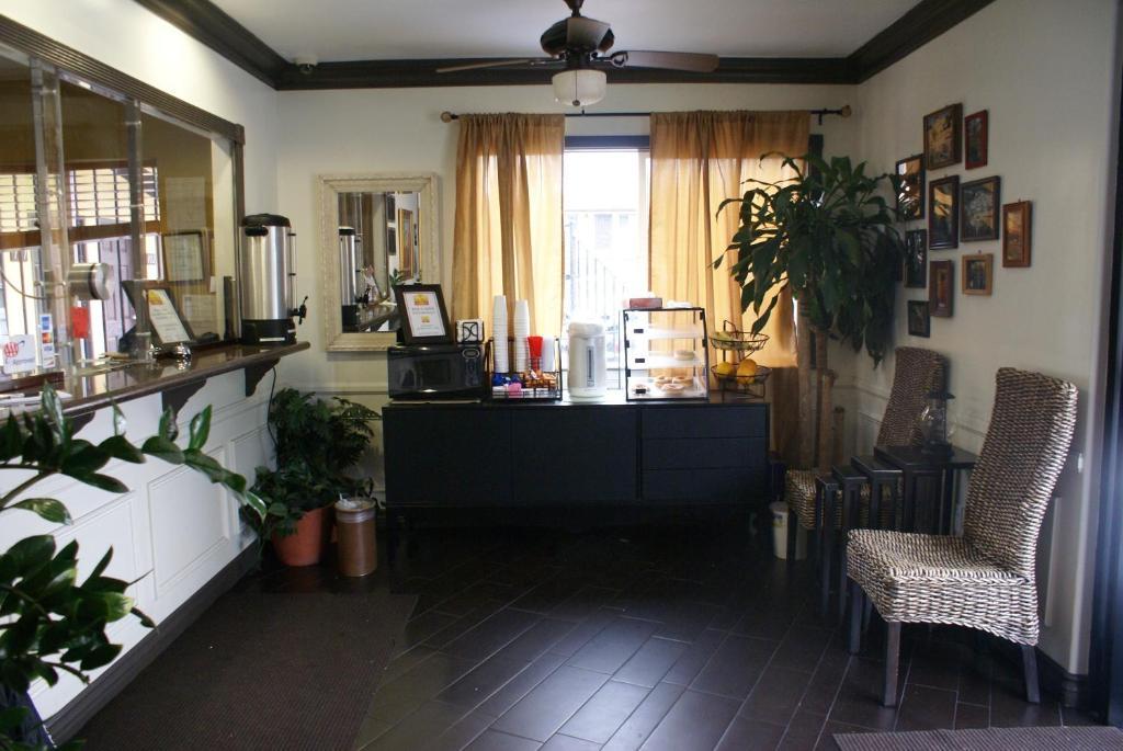 Casa Bella Downtown La Motel 2*