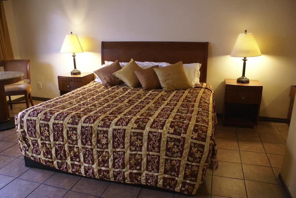 Casa Bella Downtown La Motel 2*